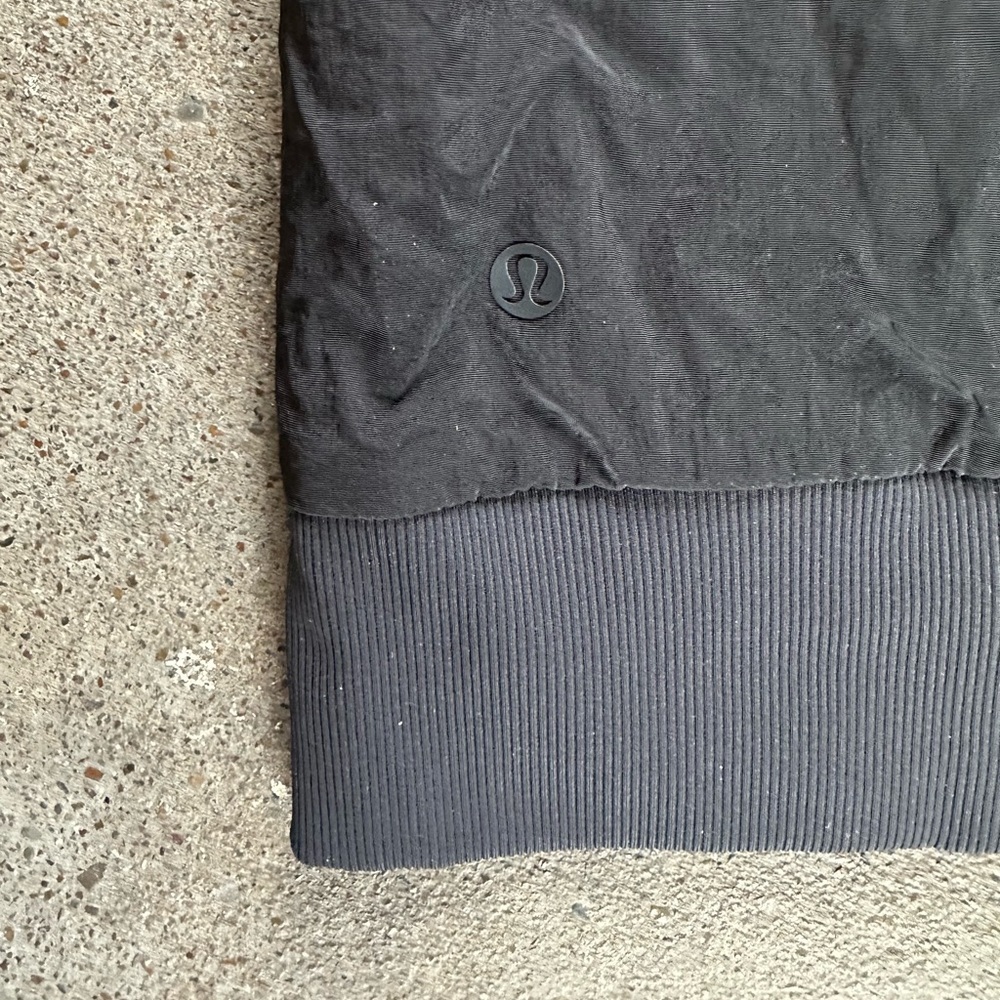 Lululemon Non Stop Bomber Reversible Jacket First Release in Black Size 4 Coat - Picture 11 of 12